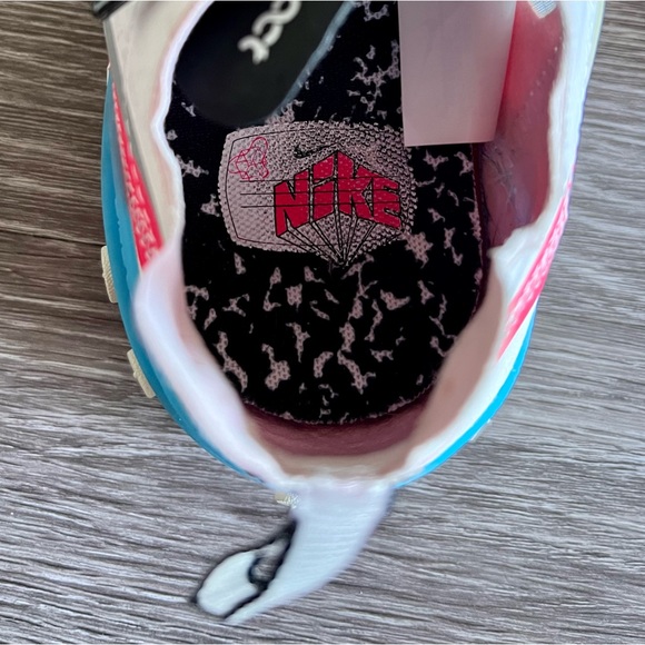 Nike / Women’s / Size 9 / Nike React Running Shoes 👟 - Picture 5 of 7